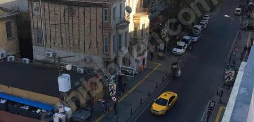 Ortaköy’De Cadde Üzerinde 5 Yıllık Yeni Binada 2+1 Çift Cepheli