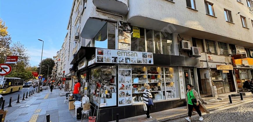 Ortaköy’De Cadde Üzeri Köşe Binada Bağımsız Girişli