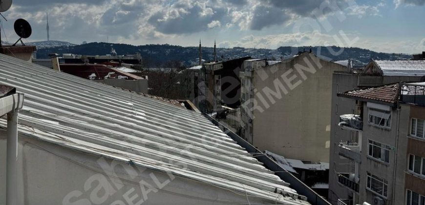 Sahile Yakın Cadde Üzeri Köprü Ve Deniz Manzaralı Dublex Daire