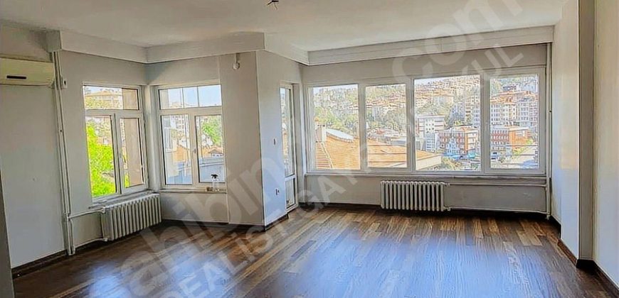 Levazım Mahallesi Birkent Sitesinde Köşe 3+1 Manzaralı Daire