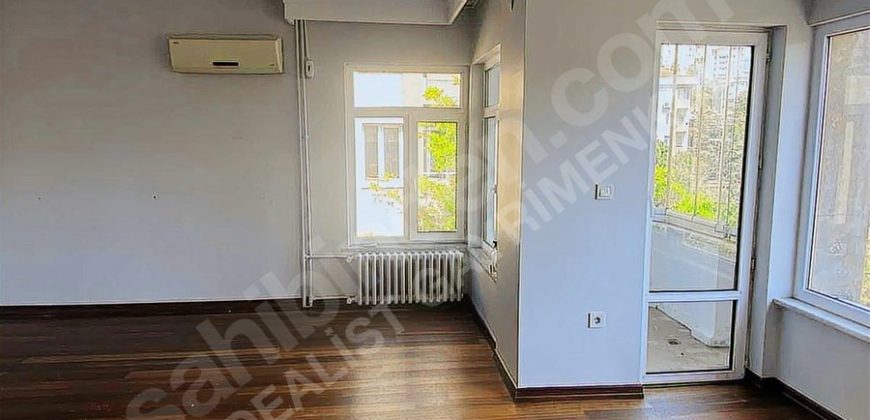 Levazım Mahallesi Birkent Sitesinde Köşe 3+1 Manzaralı Daire