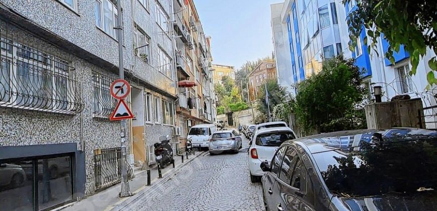 Ortaköy’de 2+1 Köşe Balkonlu Ferah Daire