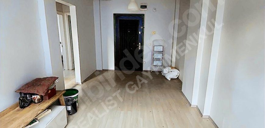 Ortaköy’de 2+1 Köşe Balkonlu Ferah Daire