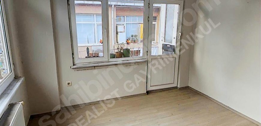 Ortaköy’de 2+1 Köşe Balkonlu Ferah Daire