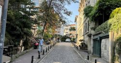 Ortaköy’de Sahile Yakın Nezih Sokakta 2+1 Ferah Daire