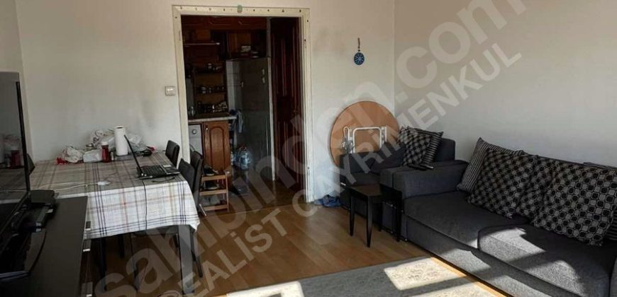 Ortaköy’de Sahile Yakın Nezih Sokakta 2+1 Ferah Daire
