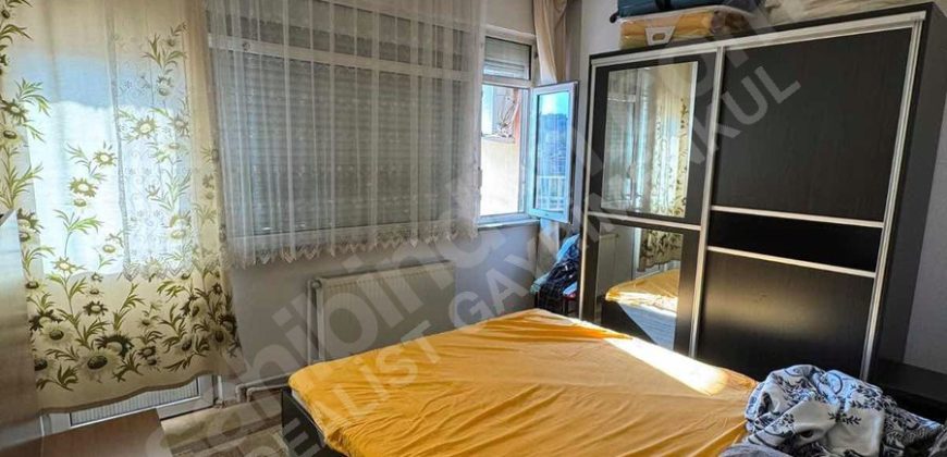 Ortaköy’de Sahile Yakın Nezih Sokakta 2+1 Ferah Daire