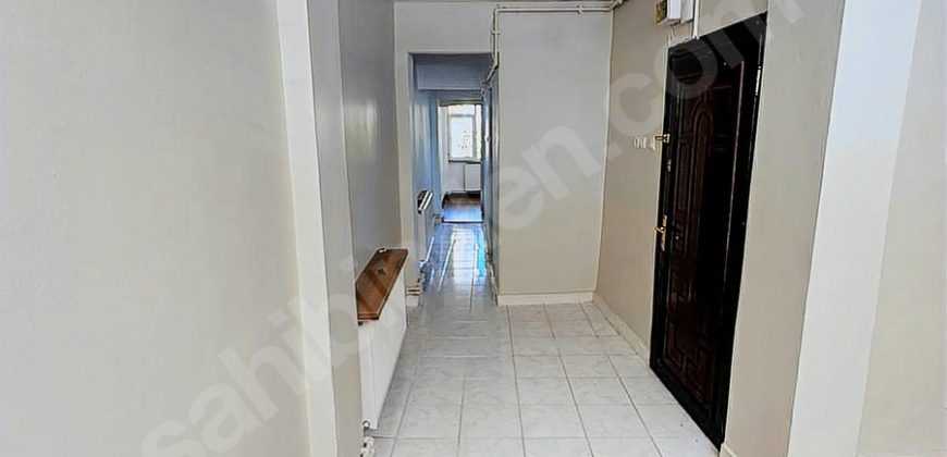 Sahile Dereboyu Caddesine Yakın 2+1 Kullanışlı Daire