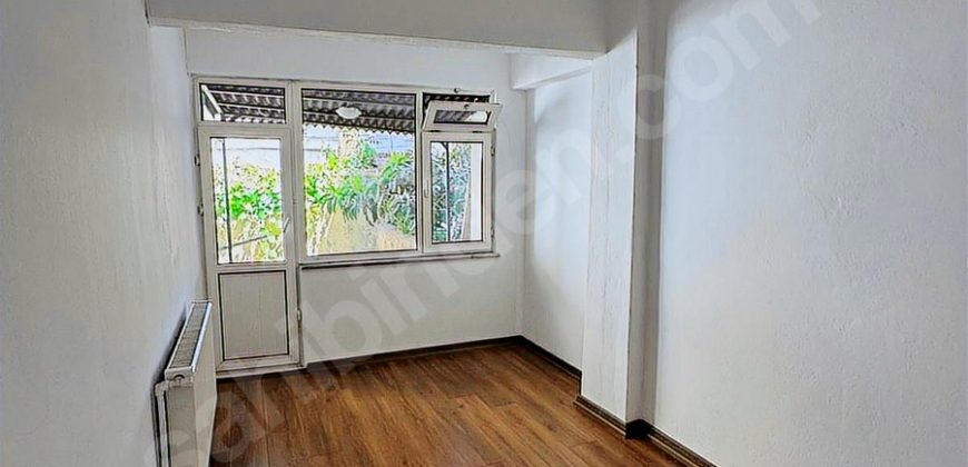 Sahile Dereboyu Caddesine Yakın 2+1 Kullanışlı Daire