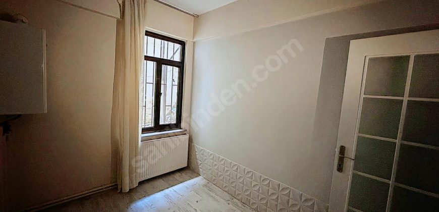 Dereboyu Caddesine 50 mt sahile yakın konumda kullanışlı daire