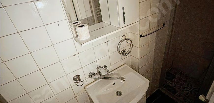 Dereboyu Caddesine 50 mt sahile yakın konumda kullanışlı daire