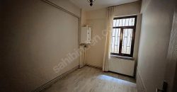 Dereboyu Caddesine 50 mt sahile yakın konumda kullanışlı daire