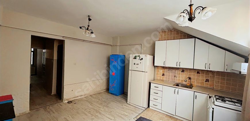 Dereboyu Caddesine 50 mt sahile yakın konumda kullanışlı daire