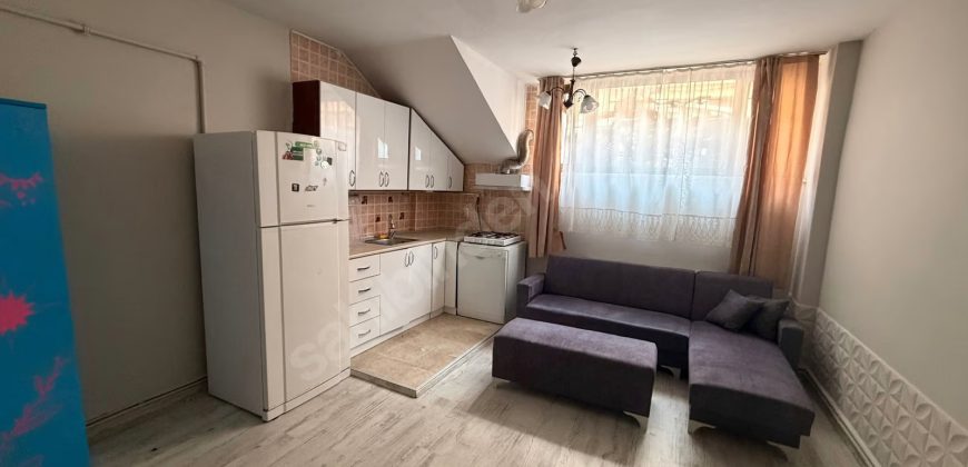 Dereboyu Caddesine 50 mt sahile yakın konumda kullanışlı daire