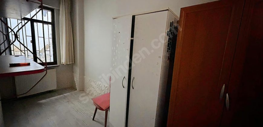 Dereboyu Caddesine 50 mt sahile yakın konumda kullanışlı daire