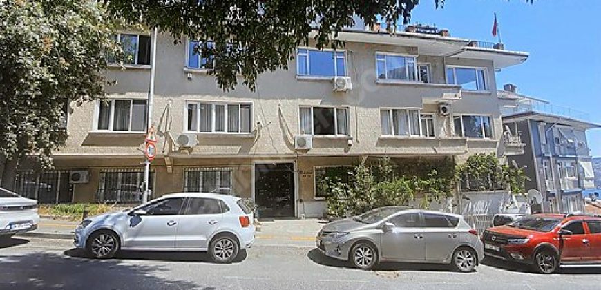 Ortaköy’De Sakin Ve Nezih Konumda 1+1
