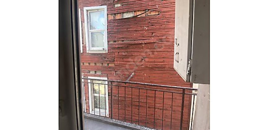 Ortaköy’De Sahile Yakın Konumda Ara 3+1 Balkonlu Masrafsız Daire