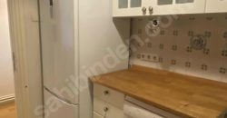 Ortaköy’de sahile yakın konumda full eşyalı mobilyalı 1+1 daire