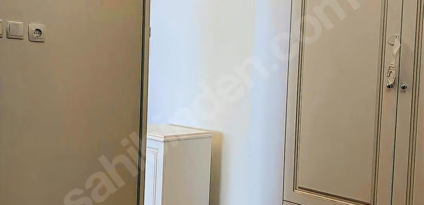 Ortaköy’de sahile yakın konumda full eşyalı mobilyalı 1+1 daire