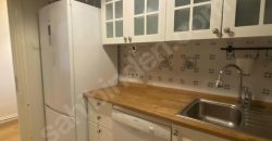 Ortaköy’de sahile yakın konumda full eşyalı mobilyalı 1+1 daire