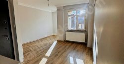 ORTAKÖY’DE İÇİ KOMPLE YENİLENMİŞ SAHİLE YAKIN KONUMDA 2+1 DAİRE