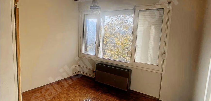 Etiler’de Metro İstasyonu Yanında 3+1 110 m2 Daire