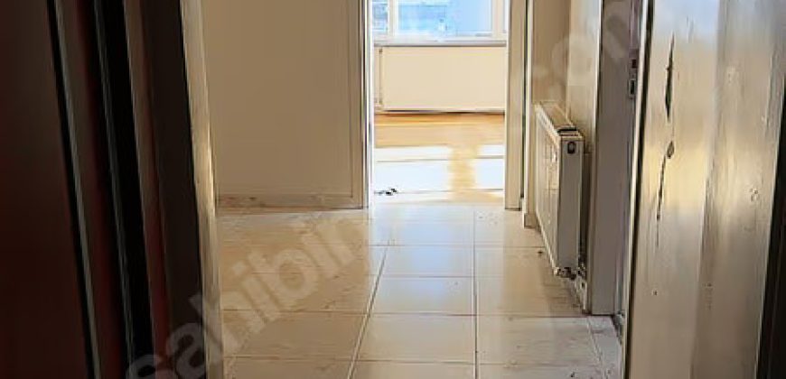 ORTAKÖY’DE MERKEZİ KONUMDA KÖŞE BALKONLU 3+1 MASRAFSIZ DAİRE