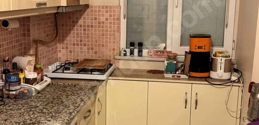 ORTAKÖY’DE MERKEZİ KONUMDA KÖŞE BALKONLU 3+1 MASRAFSIZ DAİRE