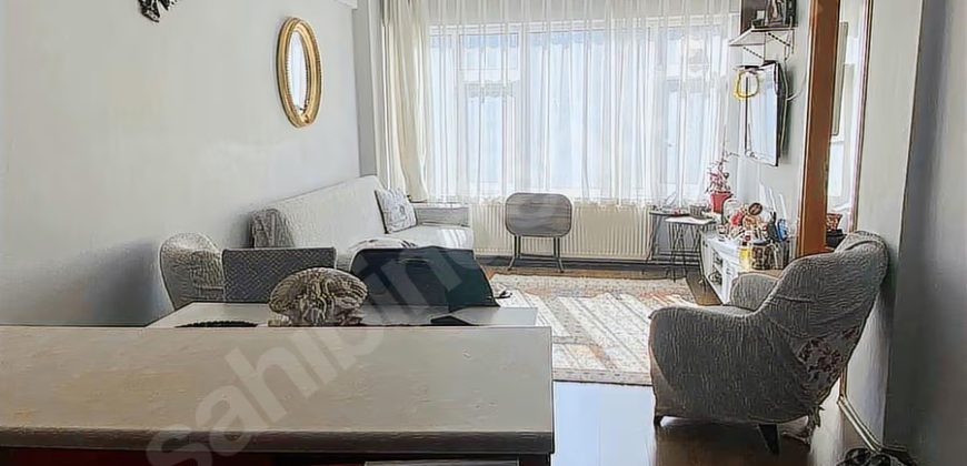 Ortaköy’De Cadde Üzerinde Sahile Yakın Ara Kat Yatırımlık Daire