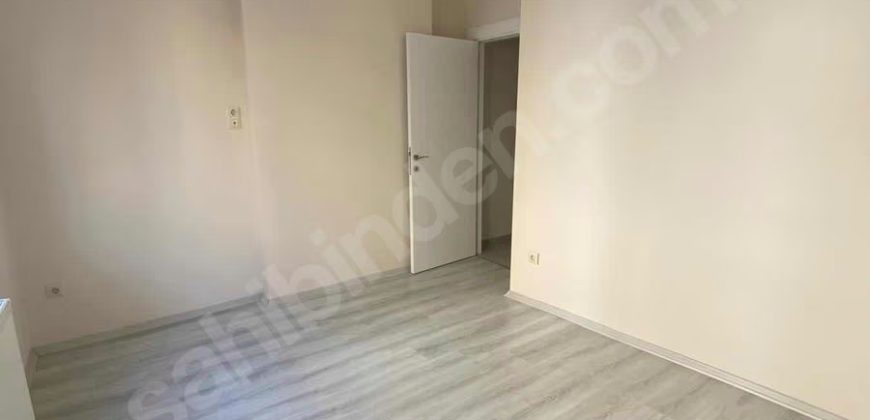 Yeni Binada Cadde 40 Mt 1+1 Daire