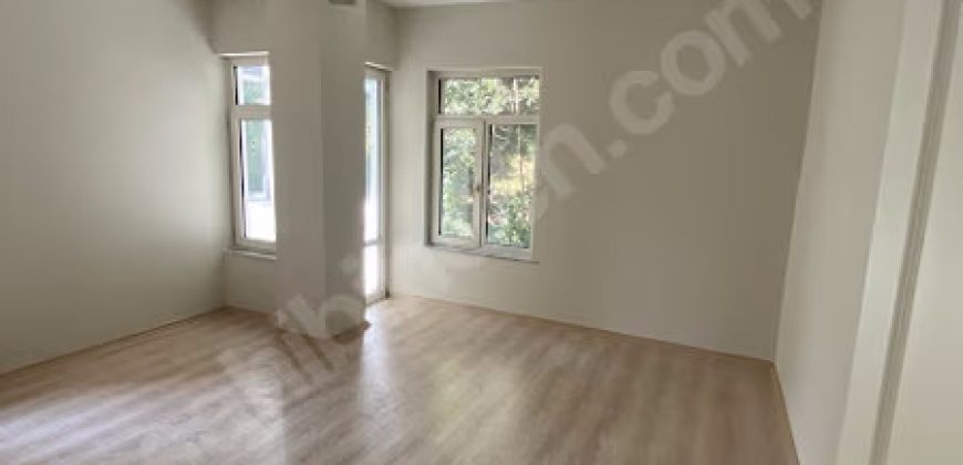 Levazım Birkent Sitesinde 3.Kat Balkonlu Köşe Masrafsız Daire