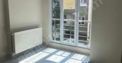 Yeni Binada Cadde 40 Mt 1+1 Daire