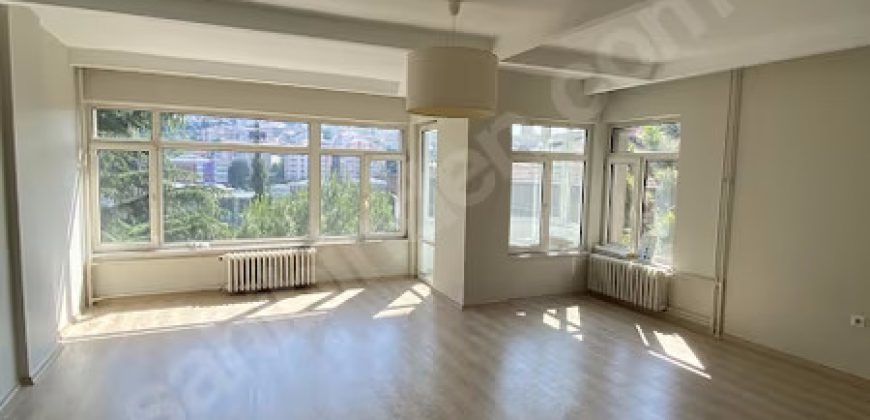 Levazım Birkent Sitesinde 3.Kat Balkonlu Köşe Masrafsız Daire