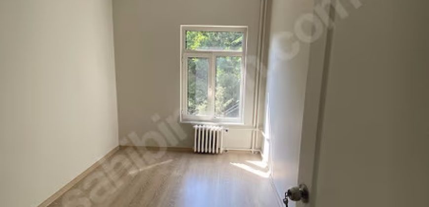 Levazım Birkent Sitesinde 3.Kat Balkonlu Köşe Masrafsız Daire