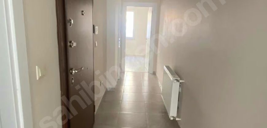 Yeni Binada Cadde 40 Mt 1+1 Daire