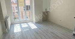 Yeni Binada Cadde 40 Mt 1+1 Daire