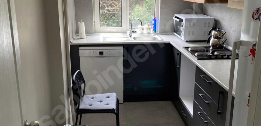 Levazım Birkent Sitesinde 3.Kat Balkonlu Köşe Masrafsız Daire