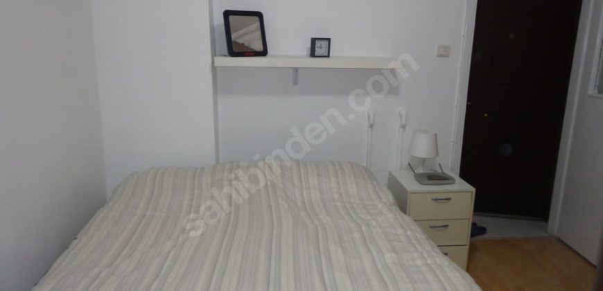 Ortaköy’De Sahile Ve Caddeye Yakın Konumda 1+1 Ara Kat Daire