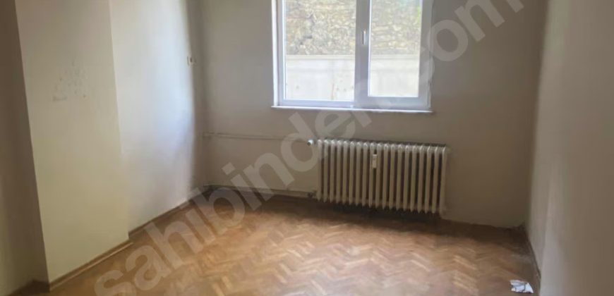 Ortaköy Palanga Caddesi Yıldız Parkı Yanında 3+1