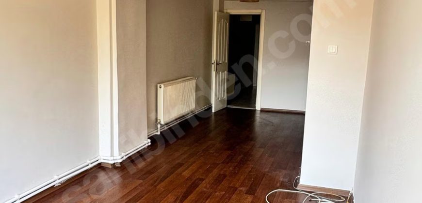 Ortaköy’De Cadde Üzerinde Önü Ferah 1+1 Masrafsız Mükemmek Daire