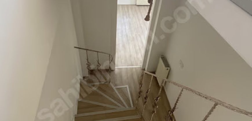 Ortaköy’De Sahile Yakın Konumda Manzaralı Teraslı 3+1 Daire