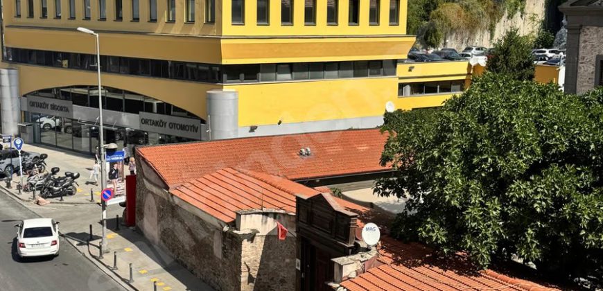 Ortaköy’De Cadde Üzerinde Önü Ferah 1+1 Masrafsız Mükemmek Daire